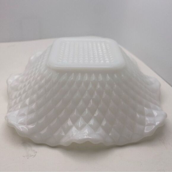 Vintage Square 6" White Milk Glass Ruffled Edge Diamond Design Bowl - Picture 3 of 5